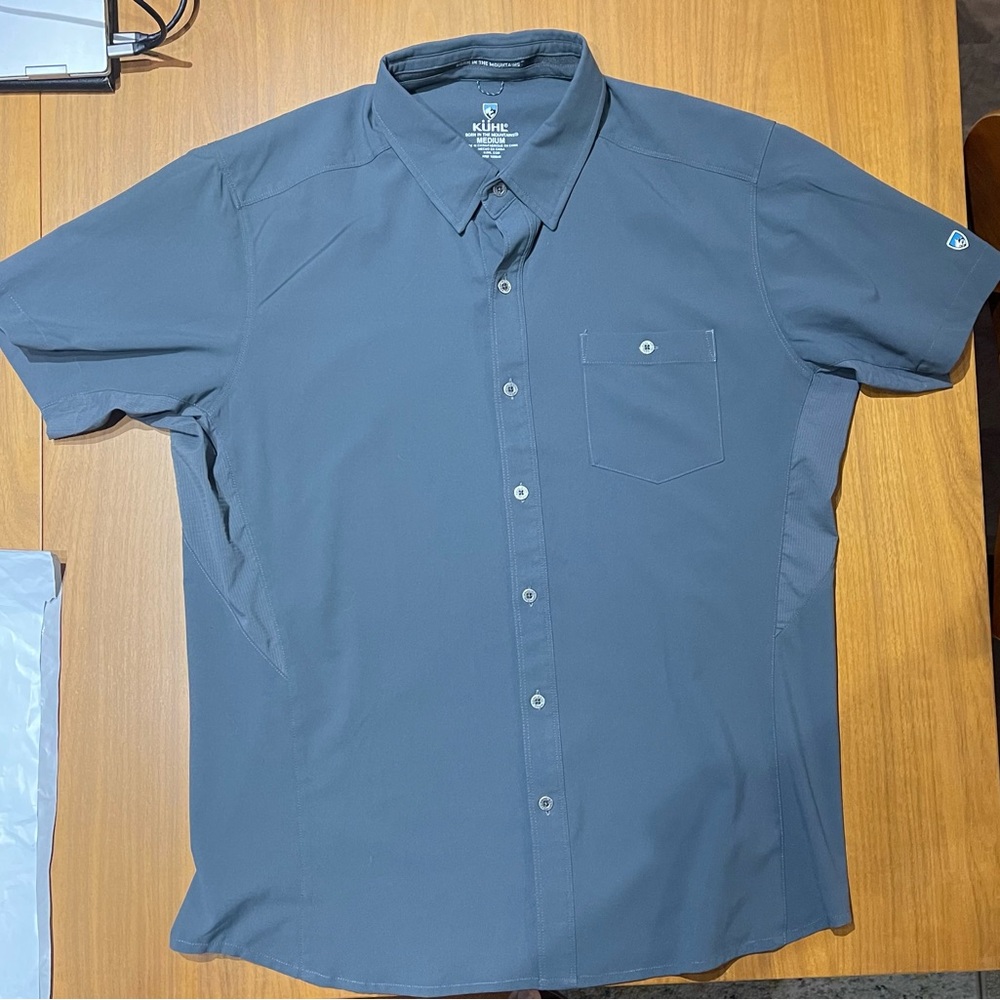 Kuhl Men's Shirt, Mens Medium, Dark Gray Button Down.